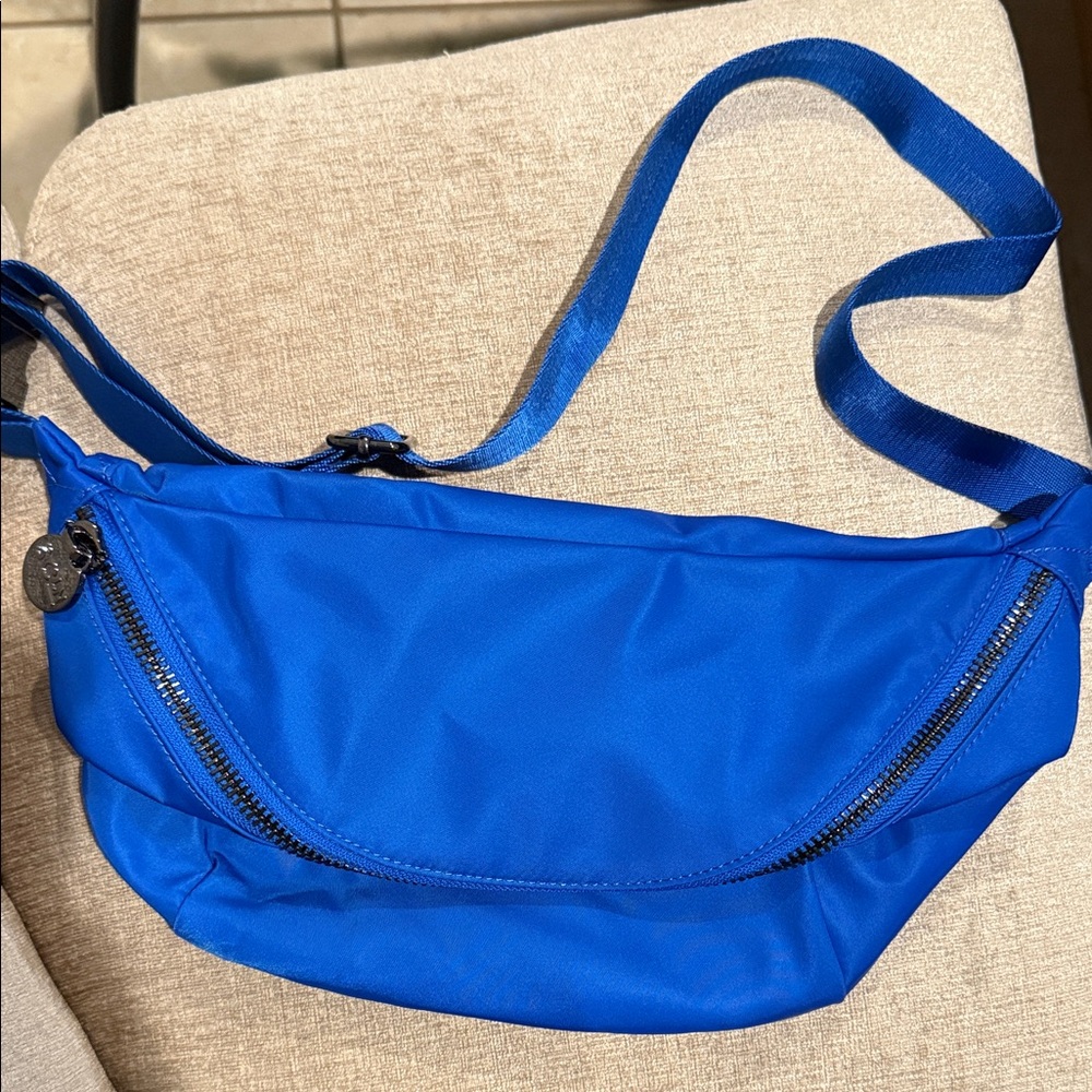 Stoney Clover Lane Jumbo size Fanny Pack - Blue